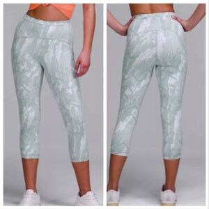 COPY - Lululemon Swift Speed High Rise Crop leggings silver green blue jacquard.